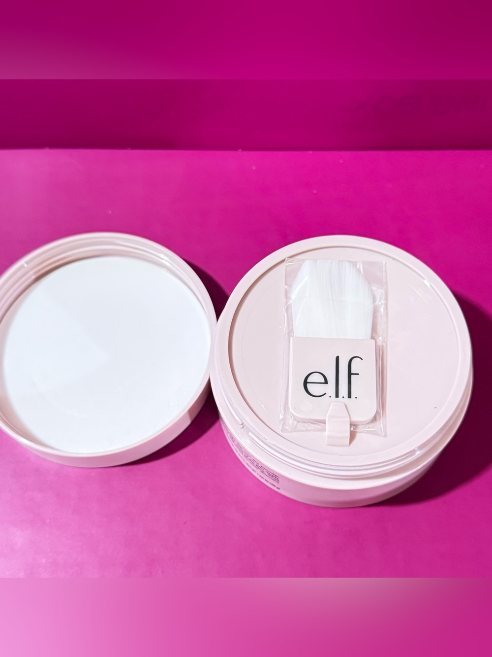 e.l.f. Oil Control Pink Powder Mask - Pink Jar - Picture 5 of 6